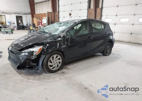 2015 Toyota Prius C One из США, поврежденный, VIN JTDKDTB35F1577941